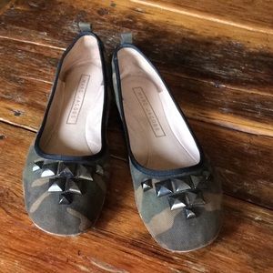 Marc Jacobs Studded Camouflaged Flats